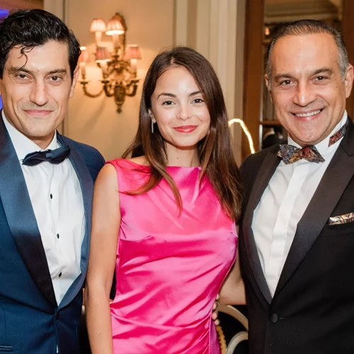 Χρυσοί Σκούφοι 2023 | Τα φόρεματα που επέλεξαν η Σίσσυ Τουμάση και η Λένα Παπαληγούρα είναι μία φρέσκια πρόταση για τις επίσημες εξόδους σου