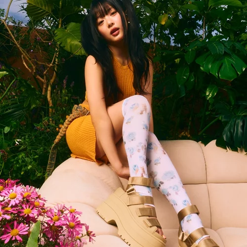 To summer look επαναπροσδιορίζεται με τη Golden Collection της UGG