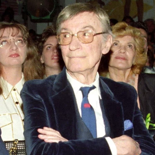 Σπάνια εμφάνιση για τις κόρες του Ντίνου Ηλιόπουλου