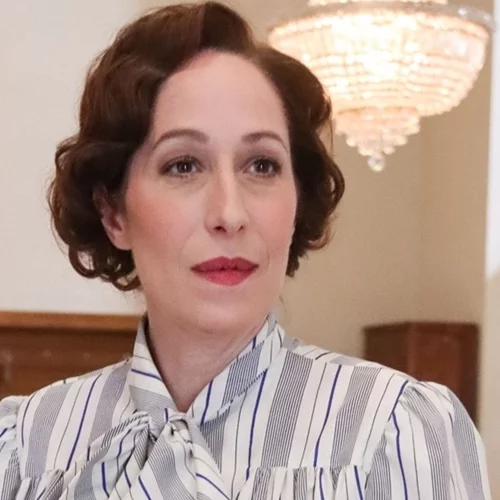 Κόρα Καρβούνη | Η απίστευτη αφορμή που την οδήγησε στον γάμο μετά από 10 χρόνια σχέσης