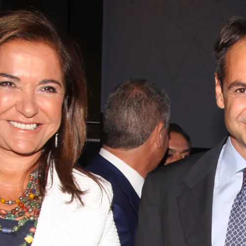 Κυριάκος Μητσοτάκης - Ντόρα Μπακογιάννη | Τα συγκινητικά μηνύματα για τα 9 χρόνια από τον θάνατο της μητέρας τους