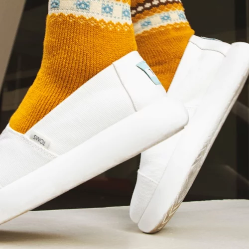 The Mallow | Η νέα πρόταση της TOMS μοιάζει με sweet marshmallow