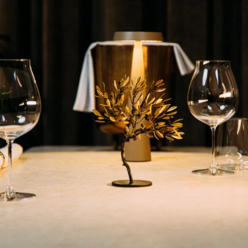 To MAKRIS Athens by DOMES αναβαθμίζει τη γαστρονομική σκηνή στο κέντρο της πόλης