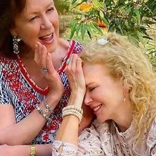 Η Νicole Kidman για τον θάνατο της μητέρας της |"Η καρδιά μου είναι ραγισμένη"