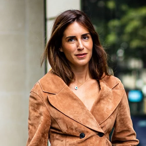 Αυτές οι αποχρώσεις κάνουν τα καλοκαιρινά σου σύνολα να δείχνουν πολυτελή και κομψά