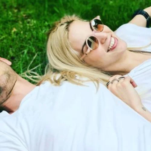 Μαντώ Γαστεράτου | Μας συστήνει τον γοητευτικό αδερφό της