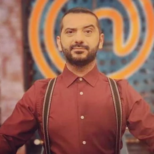 Ο Λεωνίδας Κουτσόπουλος δημοσίευσε την πρώτη φωτογραφία με τον γιο του και η ευτυχία του δεν κρύβεται