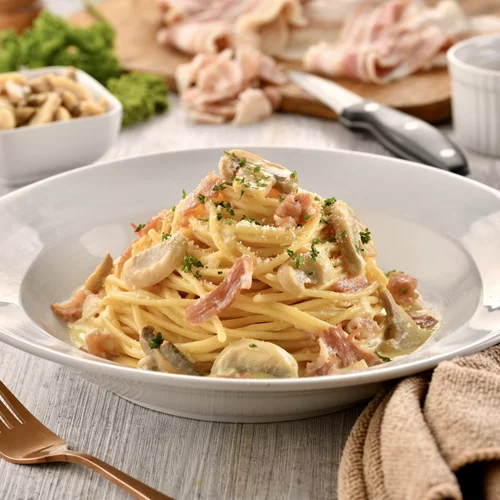 Η πιο light συνταγή για καρμπονάρα | Χωρίς κρέμα γάλακτος και πολλά λιπαρά