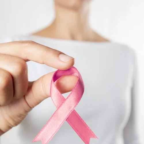 Η εταιρία Tsakiris Mallas στηρίζει τον Πανελλήνιο Σύλλογο Γυναικών με Καρκίνο του Μαστού "Άλμα Ζωής"