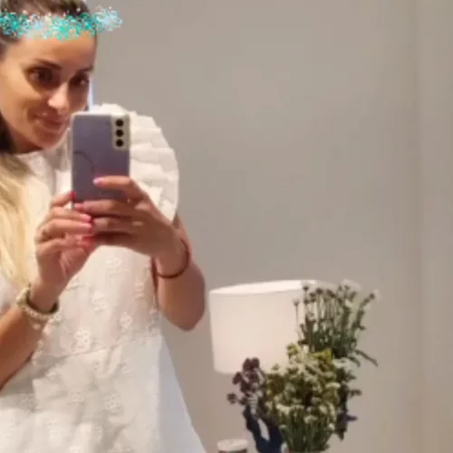 Η Βασιλική Μιλλούση έφτιαξε μελομακάρονα με τις κόρες της