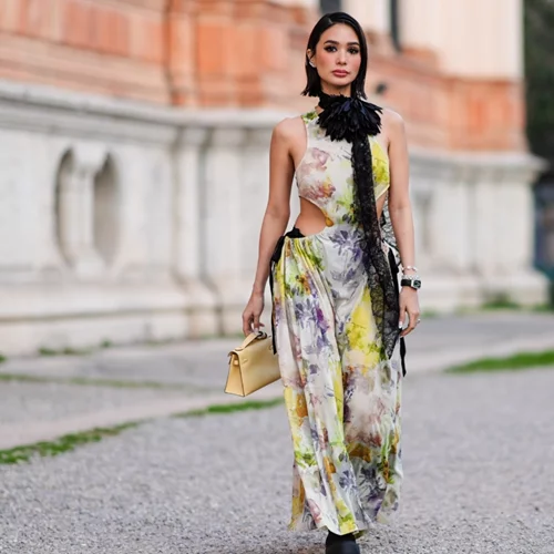 6 girly floral φορέματα με λιγότερα από 40 ευρώ για να ανανεώσεις τη συλλογή σου