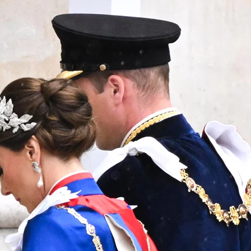 Πώς η Kate Middleton τίμησε την πριγκίπισσα Diana με την εμφάνισή της στην Τελετή Στέψης
