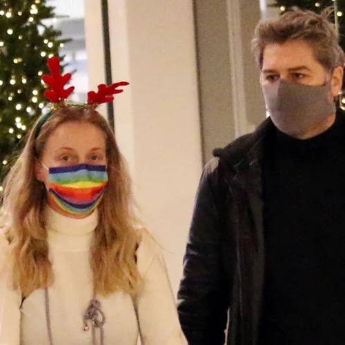 Αλέξανδρος Μπουρδούμης – Λένα Δροσάκη | Η τελευταία τους οικογενειακή βόλτα πριν την αλλαγή του χρόνου με χριστουγεννιάτικη διάθεση