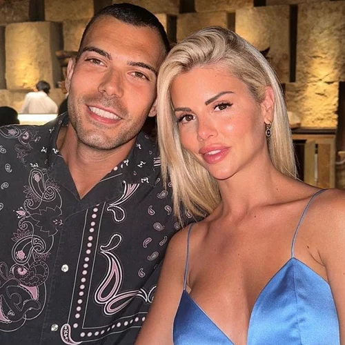 Κώστας Σλούκας και Μαρία Δαρσινού | H γλυκύτατη κόρη τους έγινε 2 ετών και το γιόρτασαν με το πιο παραμυθένιο πάρτι