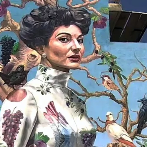 Όταν η Καλαμάτα γίνεται το πρόσωπο της Μ. Κάλλας - Η τοιχογραφία που διεκδικεί τον παγκόσμιο τίτλο του 2025