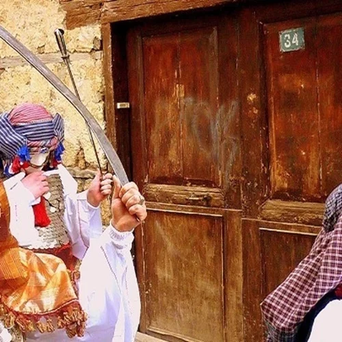 Ξεκινούν τα μασκαρέματα στην Κ. Μακεδονία – Έθιμα και καρναβαλικές παρελάσεις