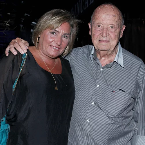 Μίμης Πλέσσας | Η σύζυγός του, Λουκίλα Καρρέρ τον αποχαιρετά "Σε λατρεύω για πάντα. Γιατί η Αγάπη δεν εχει ημερομηνία λήξης"