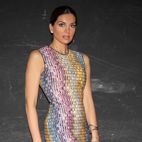 Σταματίνα Τσιμτσιλή | Φόρεσε το cargo παντελόνι της με τον πιο κομψό τρόπο