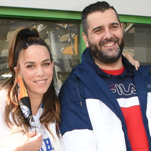 Η Κατερίνα Στικούδη δηλώνει ερωτευμένη με τον Βαγγέλη Σερίφη και κάνει μια αποκάλυψη για τη σεξουαλική της ζωή