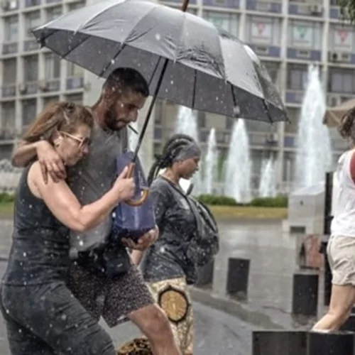 Έκτακτο δελτίο επιδείνωσης καιρού | Κακοκαιρία με βροχές, καταιγίδες και χαλάζι την Πέμπτη και την Παρασκευή