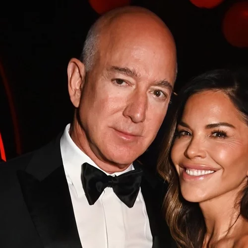 Ο Jeff Bezos αλλάζει τα σχέδια για τον γάμο στη Βενετία