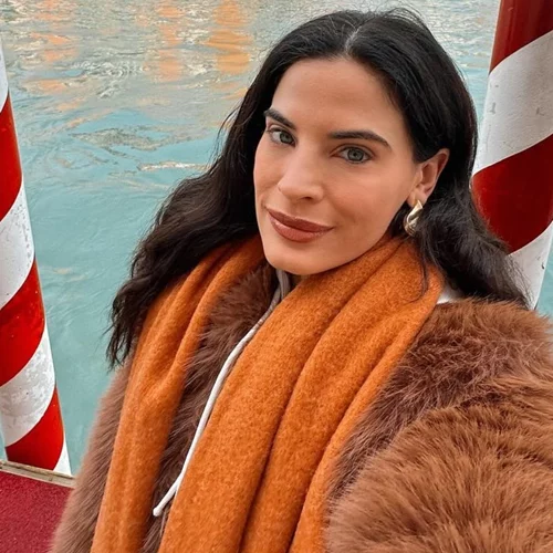 Η ημέρα της μετακόμισης έφτασε | Η Χριστίνα Μπόμπα δημοσίευσε την πρώτη φωτογραφία