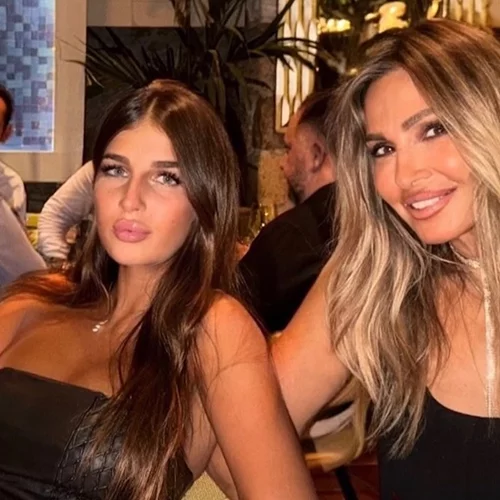 Η μεγάλη αλήθεια της Ελένης Πετρουλάκη για τη σωστή διατροφή | Μάς δείχνει όσα υπάρχουν στο ψυγείο της κόρης της