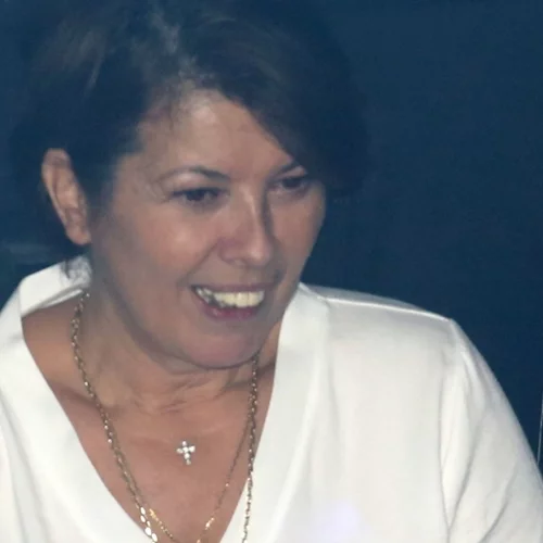 Σοφία Αλιμπέρτη | Συγκινήθηκε στην συναυλία του γιου της, Good Job Nicky - Η σπάνια εμφάνισή της