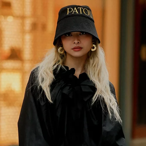 Τα 4 cozy items που κάθε fashionista έχει στη χειμερινή γκαρνταρόμπα της