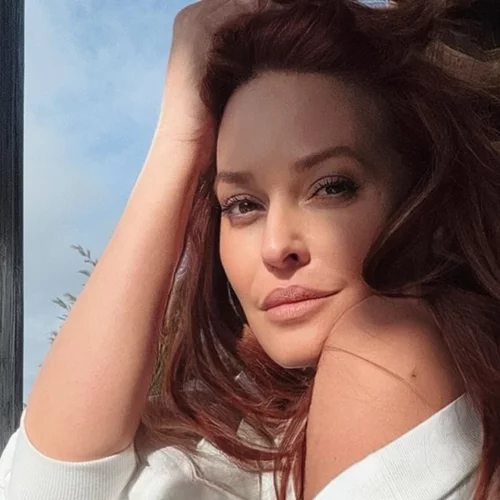 Γαλλικό μανικιούρ σε αμυγδαλωτά νύχια | Η Σίσσυ Χρηστίδου το δοκίμασε - και έδειξε υπέροχο