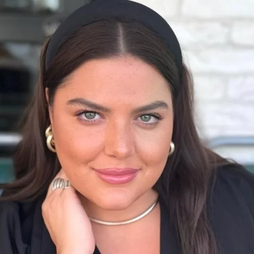 Η Δανάη Μπάρκα με το μανικιούρ που υιοθετούν όλο και περισσότερες celebrities