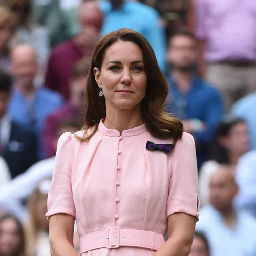 10 φορές που γυναίκες των royal οικογενειών φόρεσαν το ίδιο φόρεμα