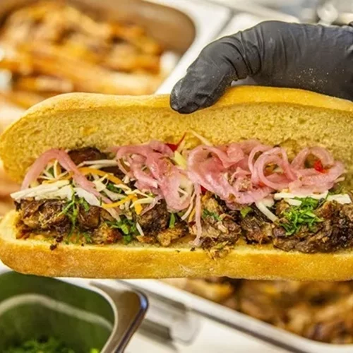 Το νέο σαντουιτσάδικο του κέντρου έχει την υπογραφή της φάρμας Kermes