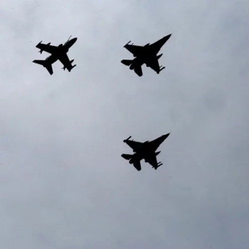 Διελεύσεις πτητικών μέσων των ΕΔ πάνω από την Αττική σήμερα ενόψει της 25ης Μαρτίου