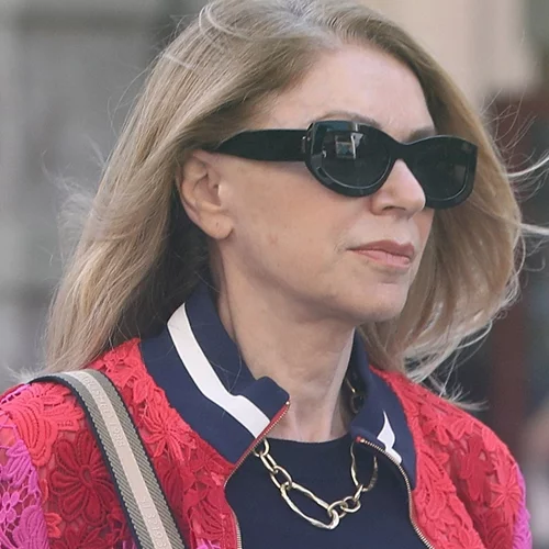 Η Έλλη Στάη υιοθέτησε το χρώμα μαλλιών που θα μας απασχολήσει πολύ φέτος