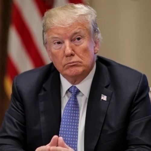 Τrump και Scholz διατεθειμένοι να "συνεργαστούν" για την αποκατάσταση "της ειρήνης στην Ευρώπη"