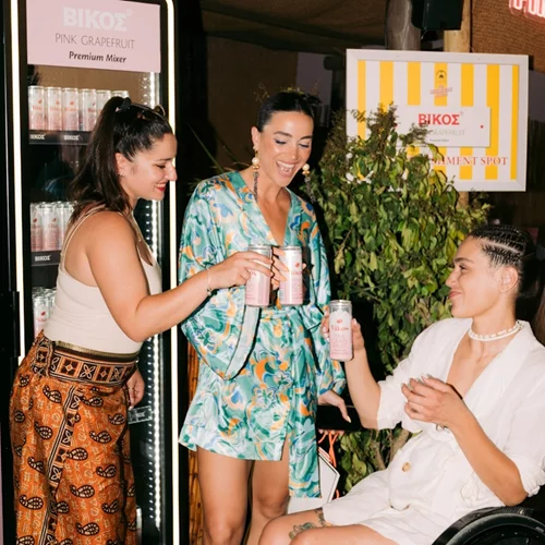 MissBloom Resort x Βίκος Pink Grapefruit | Το Pink Phenomenon που δρόσισε το απόλυτο καλοκαιρινό πάρτι της χρονιάς