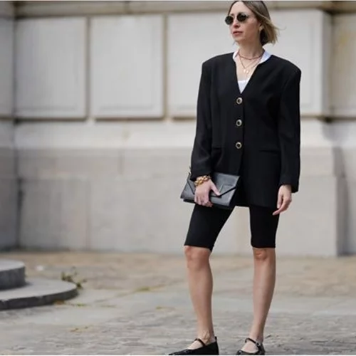 Αν είναι να φορέσεις μπαλαρίνες, προτίμησε τις Mary Jane