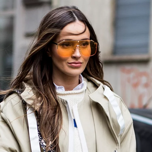 Το μόνο χρώμα που αξίζει να βάψεις τα μαλλιά σου το 2022