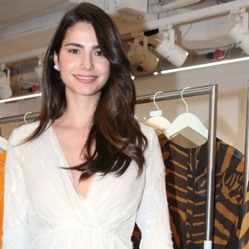 Party Queen | Η Ηλιάνα Παπαγεωργίου δημιούργησε τα πιο glam σύνολα για τα Χριστούγεννα