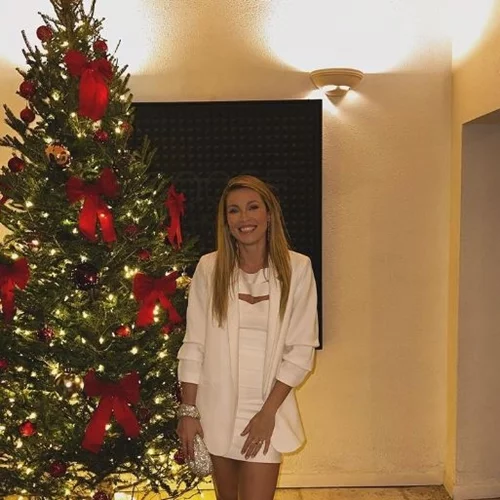 Μαριέττα Χρουσαλά | Σε πάρτι στο Μαϊάμι με τον Λέοντα Πατίτσα - Η εξώπλατη ολόσωμη φόρμα της