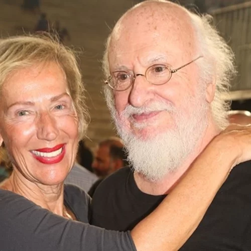 57 χρόνια πριν | O γάμος του Διονύση Σαββόπουλου με την αγαπημένη του Άσπα ήταν λιτός και κομψός