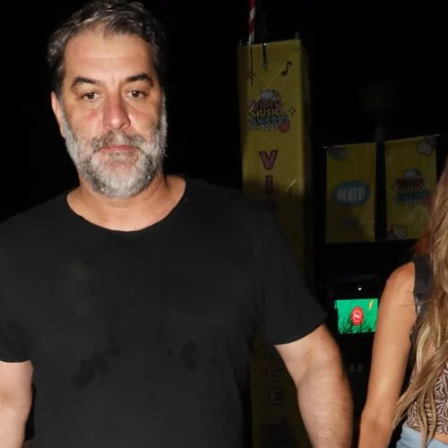 Δέσποινα Βανδή-Βασίλης Μπισμπίκης | Η κοινή φωτογραφία με μαγιό που "έριξε" το Instagram