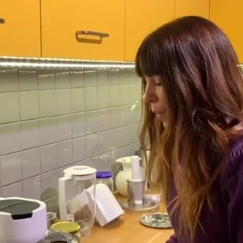 Μυρτώ Αλικάκη | H χειρόγραφη συνταγή της για μελομακάρονα έχει σίγουρη επιτυχία