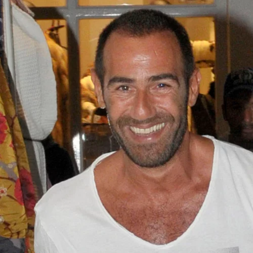 Ο Αντώνης Κανάκης για την απώλεια του πατέρα του | "Θα έδινα τα πάντα να τον δω να αγκαλιάζει τα παιδιά μου"