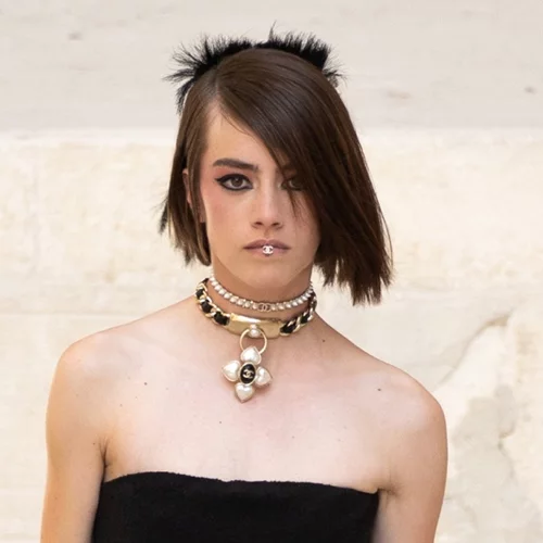 Lip Rings και Choppy Bobs | Το φετινό Chanel Cruise beauty look ήταν πιο punk από ποτέ