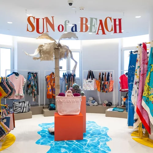 Στο Attica βρήκαμε ένα pop up store γεμάτο ήλιο, θάλασσα και summer vibes