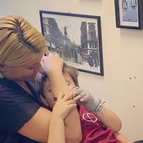 Σία Κοσιώνη | Το χειρόγραφο σημείωμα του γιου της που τη συγκίνησε