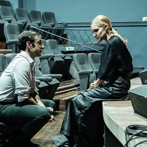 Θεατρικό Βραβείο Μελίνα Μερκούρη | Ποιες γυναίκες ηθοποιοί διεκδικούν τη διάκριση;