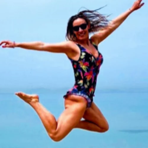 Ελεονώρα Μελέτη | Ποζάρει με μαγιό χωρίς ρετούς και εντυπωσιάζει